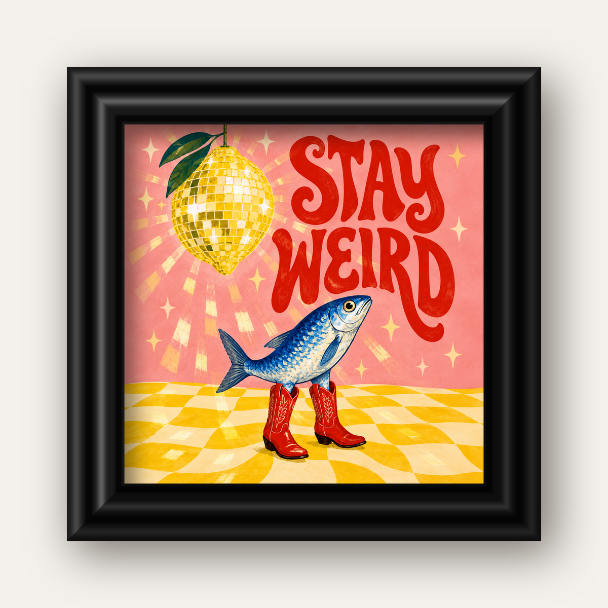Tuhaf Balık & Limon Diskoküre Poster – Stay Weird İllüstrasyon — siyah galeri çerçeveli