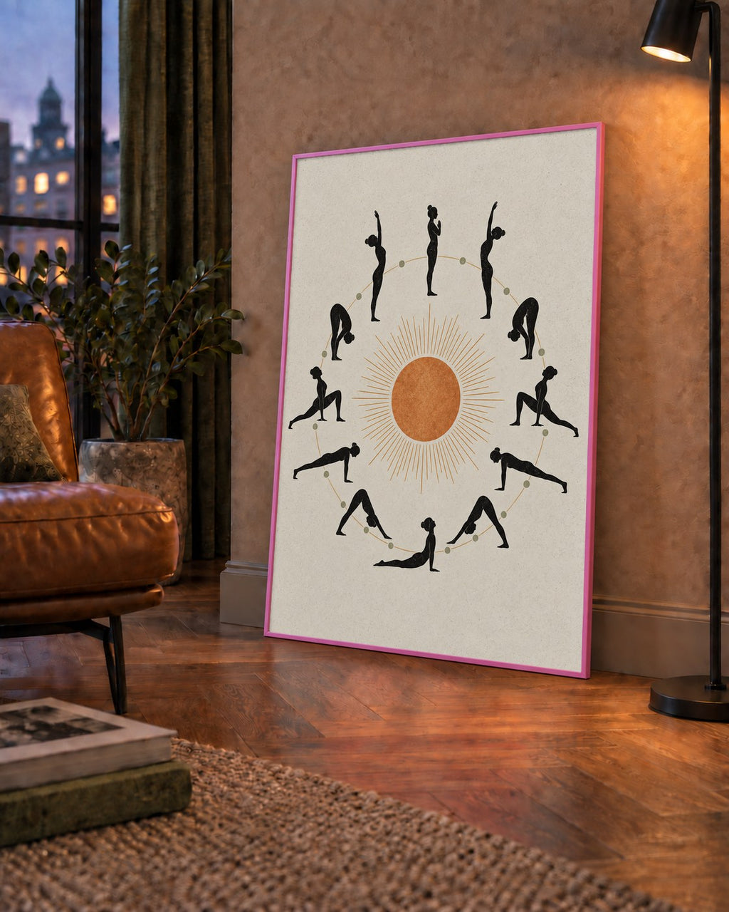 Güneş Selamı Döngüsü Yoga Poster — çerçeveli hâliyle bir ev duvarında