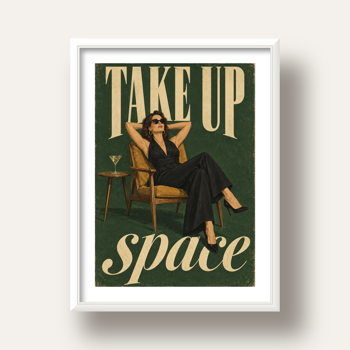 Retro Güçlü Kadın Poster – Motivasyon ve İlham Kaynağı — beyaz derin çerçeveli paspartulu
