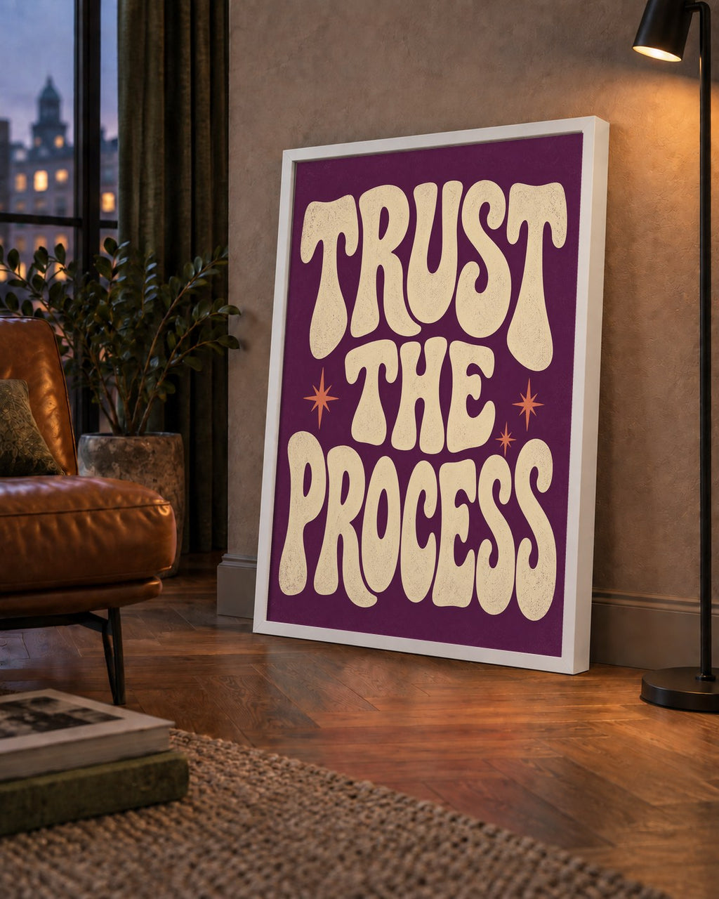 Retro Tipografi Motivasyon Posteri - Trust The Process — çerçeveli hâliyle bir ev duvarında