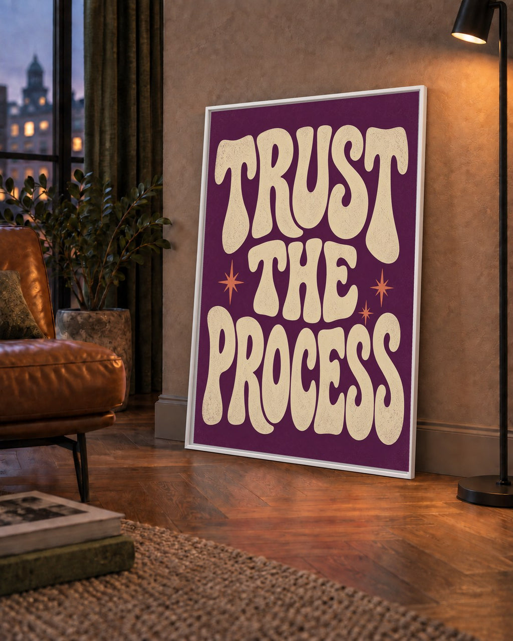 Retro Tipografi Motivasyon Posteri - Trust The Process — çerçeveli hâliyle bir ev duvarında