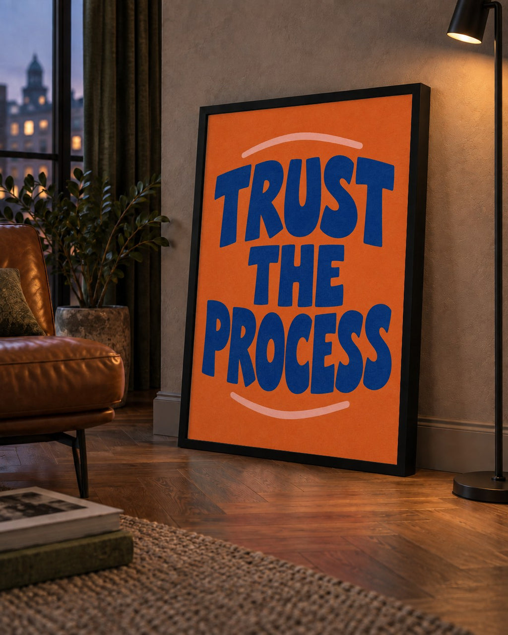 Trust The Process Poster – Motive Edici Tipografi Duvar Dekoru — çerçeveli hâliyle bir ev duvarında