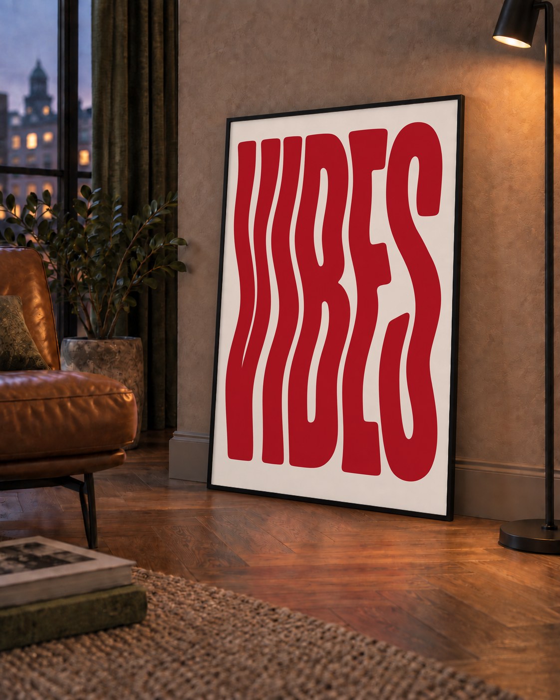 Dalgalı Tipografi Vibes Kırmızı Minimal Poster Baskısı — çerçeveli hâliyle bir ev duvarında