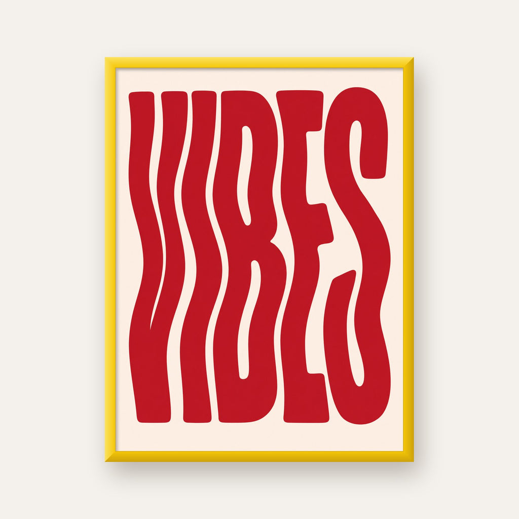 Dalgalı Tipografi Vibes Kırmızı Minimal Poster Baskısı — sarı çerçeveli