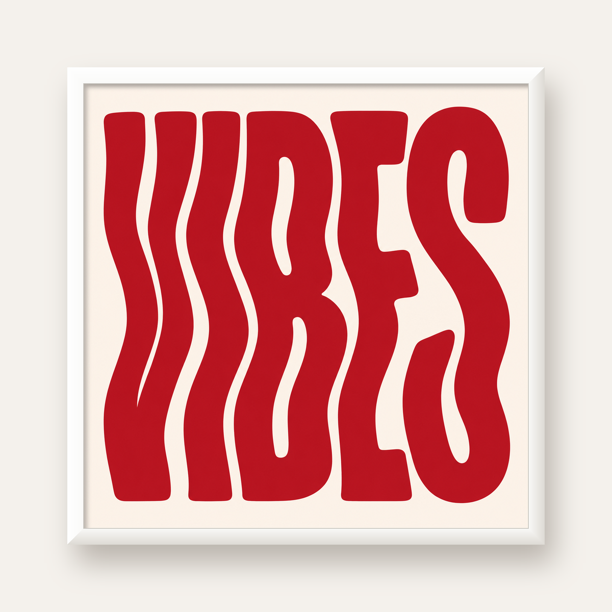 Dalgalı Tipografi Vibes Kırmızı Minimal Poster Baskısı — beyaz çerçeveli kare poster