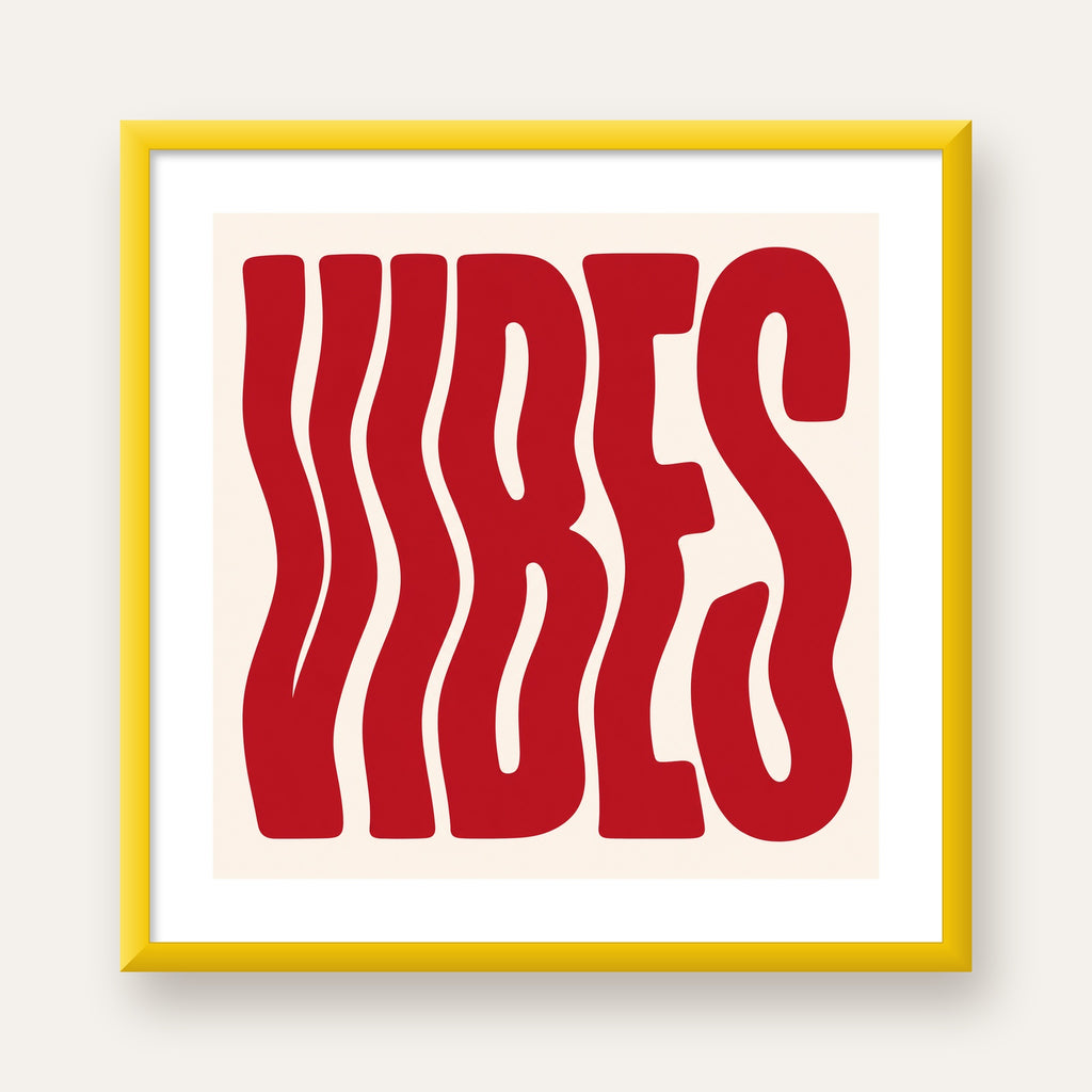 Dalgalı Tipografi Vibes Kırmızı Minimal Poster Baskısı — sarı çerçeveli paspartulu