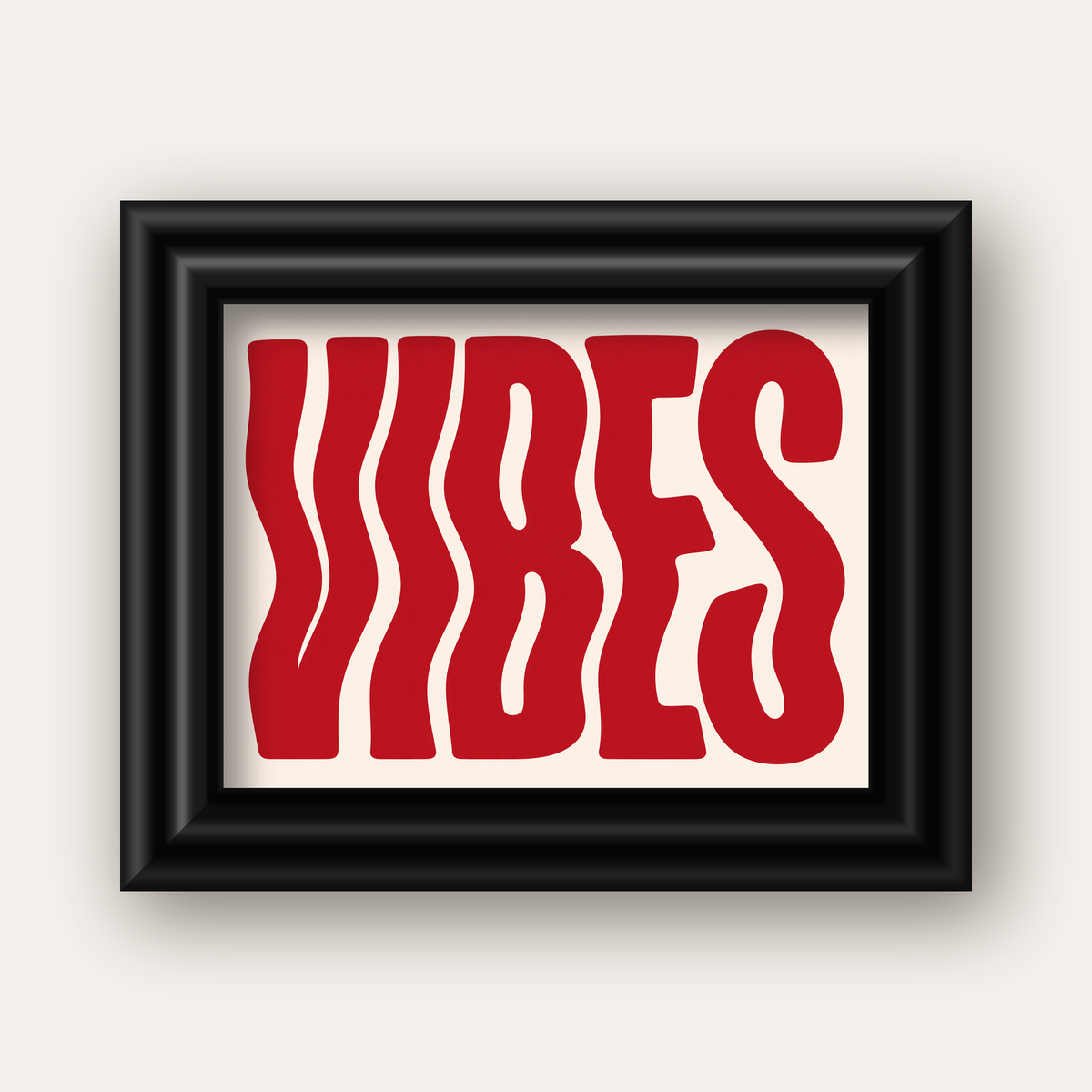 Dalgalı Tipografi Vibes Kırmızı Minimal Poster Baskısı — siyah galeri çerçeveli