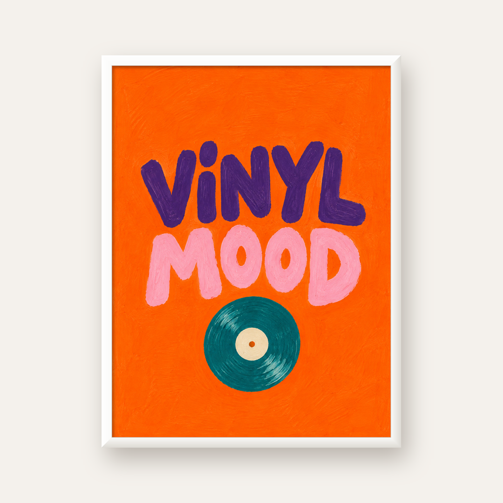 Vinyl Mood Retro Poster – Turuncu Zemin, Plak İllüstrasyon — beyaz çerçeveli dikey poster