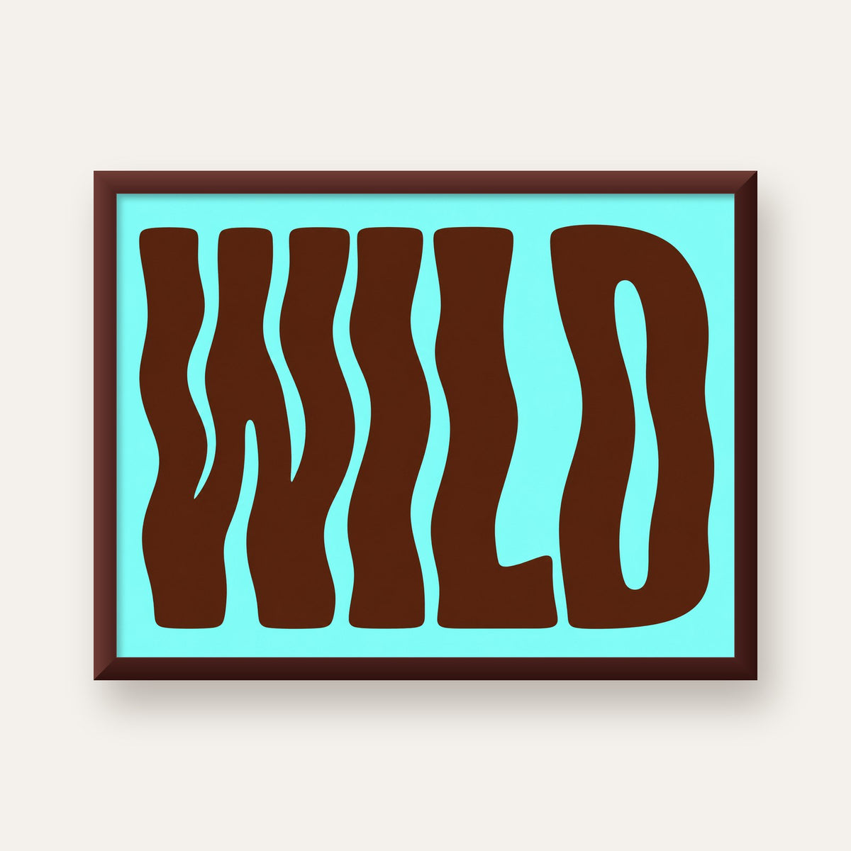 Retro Tipografi Poster – WILD Yazılı Modern Sanat Baskısı — ceviz çerçeveli