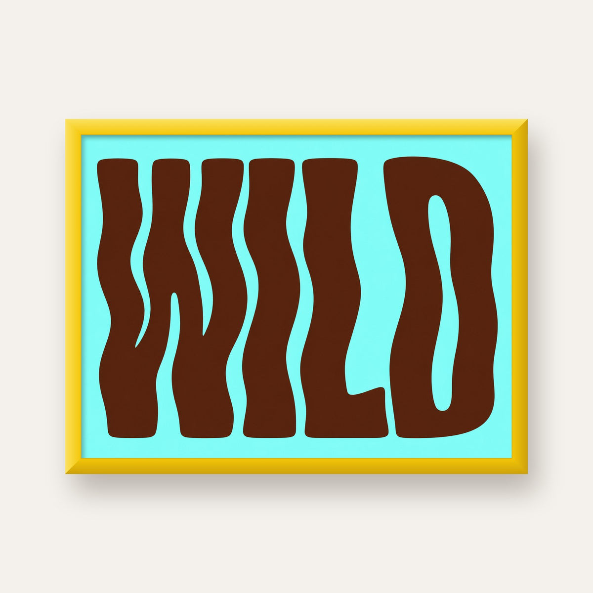 Retro Tipografi Poster – WILD Yazılı Modern Sanat Baskısı — sarı çerçeveli