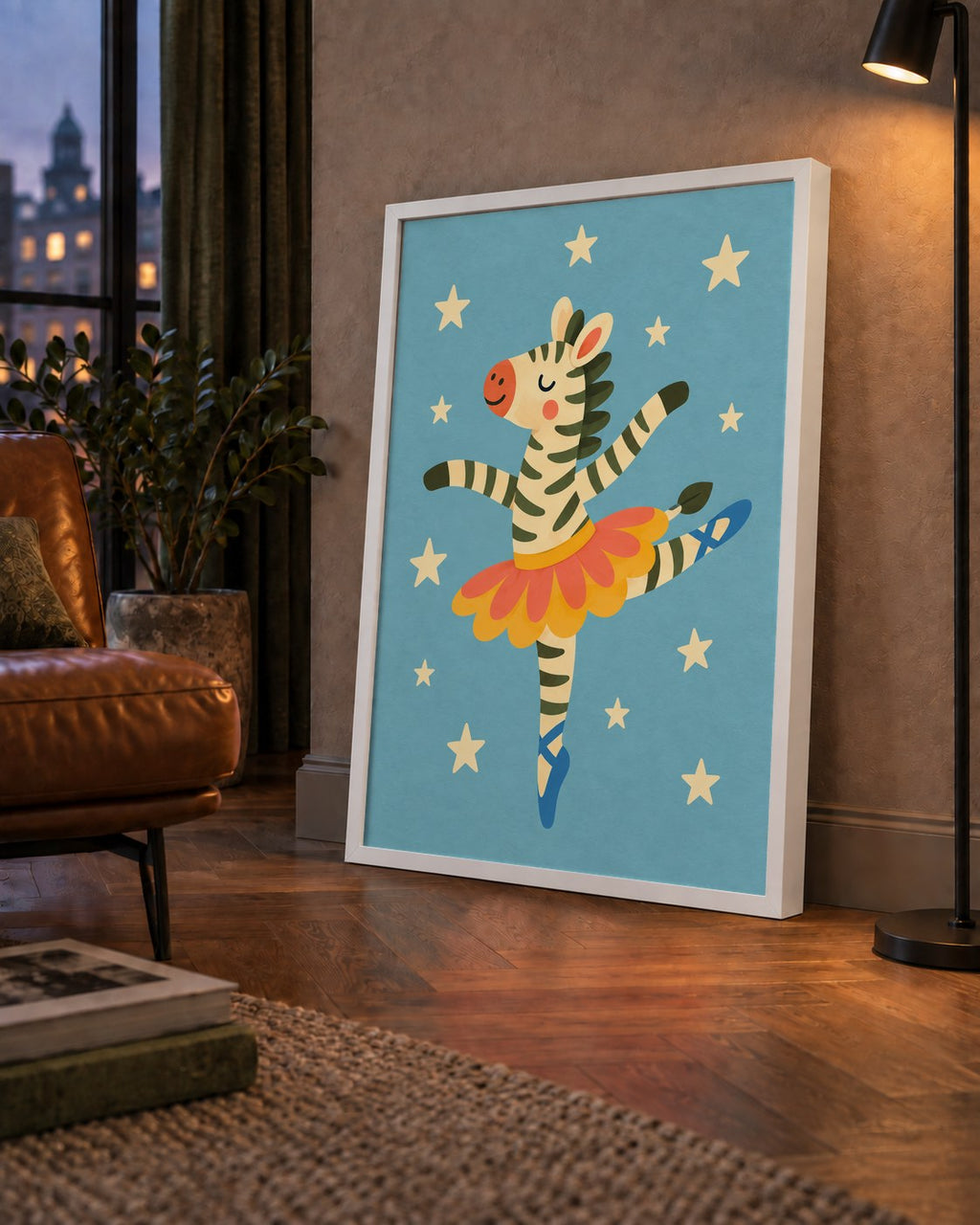 Balerin Zebra ve Yıldızlar Çocuk Odası Poster Sanatı — çerçeveli hâliyle bir ev duvarında
