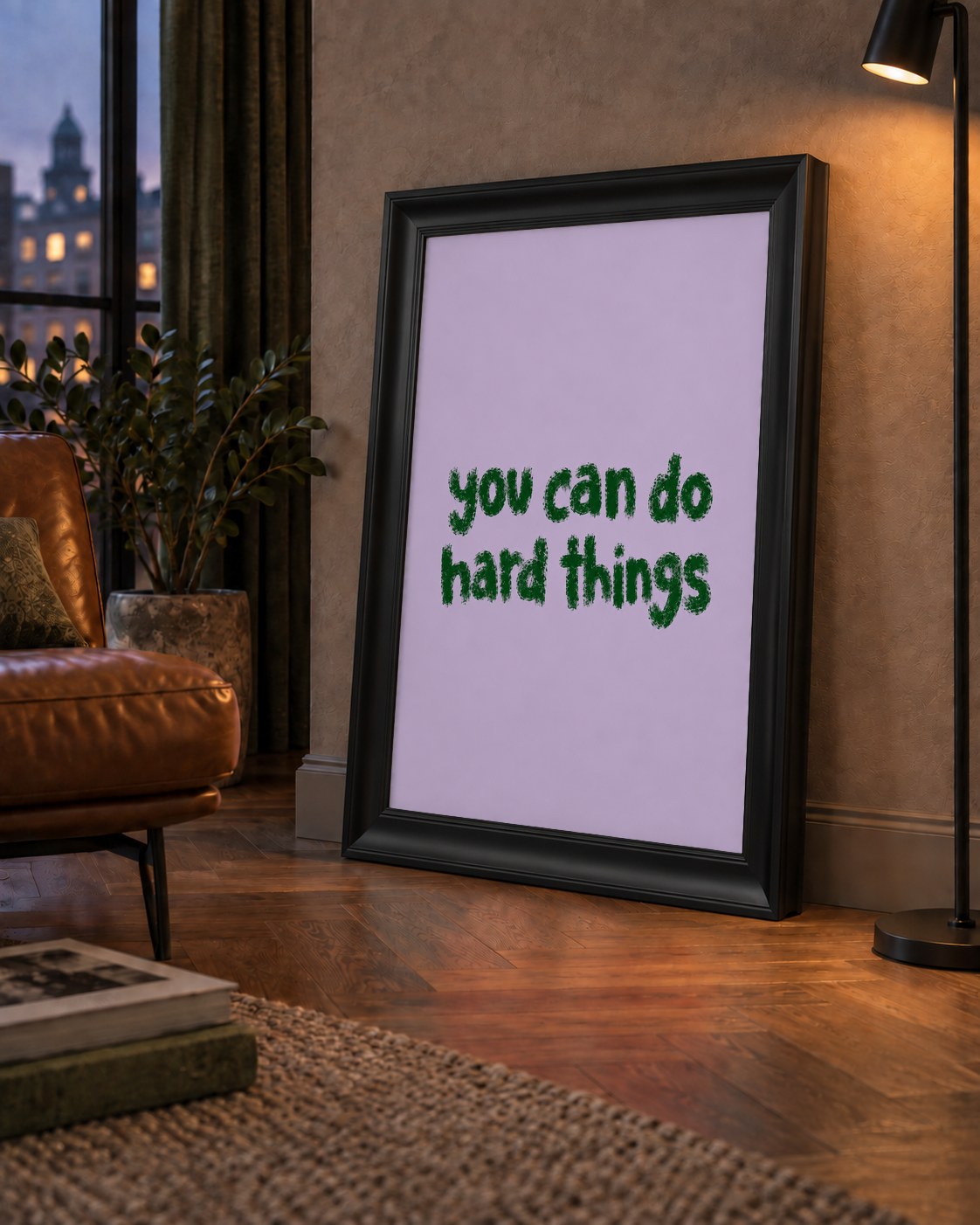 You Can Do Hard Things – Motivasyon Tipografi Poster — çerçeveli hâliyle bir ev duvarında